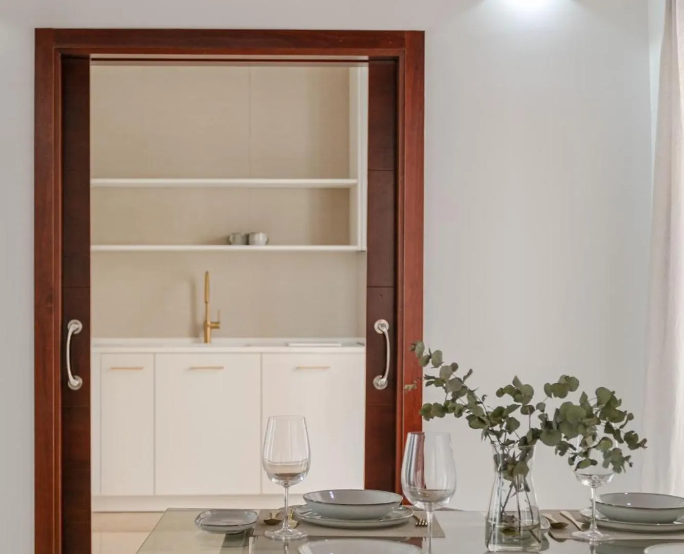 Isg Puerta Jerez Sevilla 11 إشبيلية